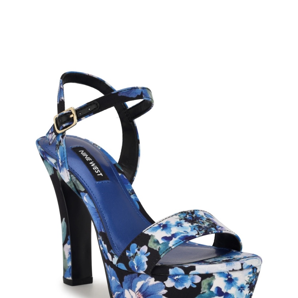 NWT Nine West Black and Blue Floral Heels